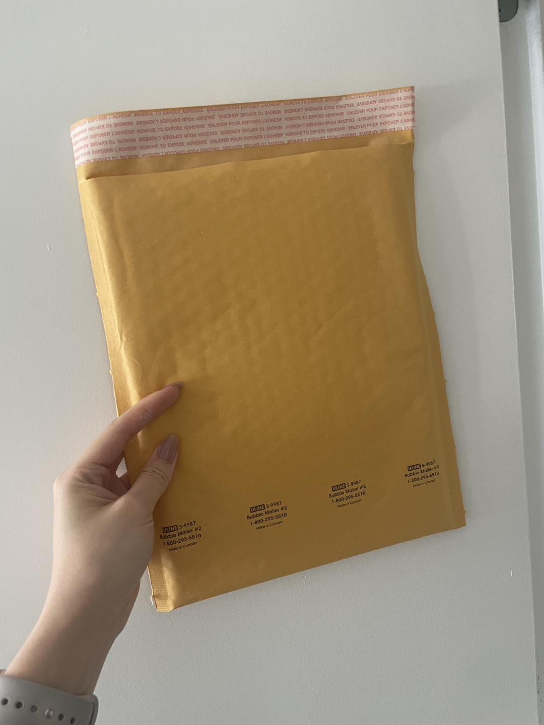 Self-Seal Gold Bubble Mailers #2 - 8 1⁄2 x 12" - photo 3