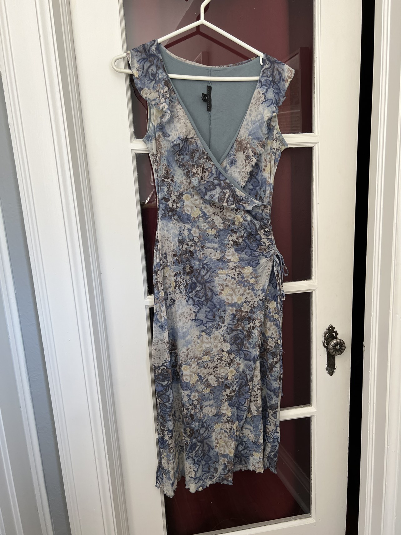 Beautiful summer dress thumbnail