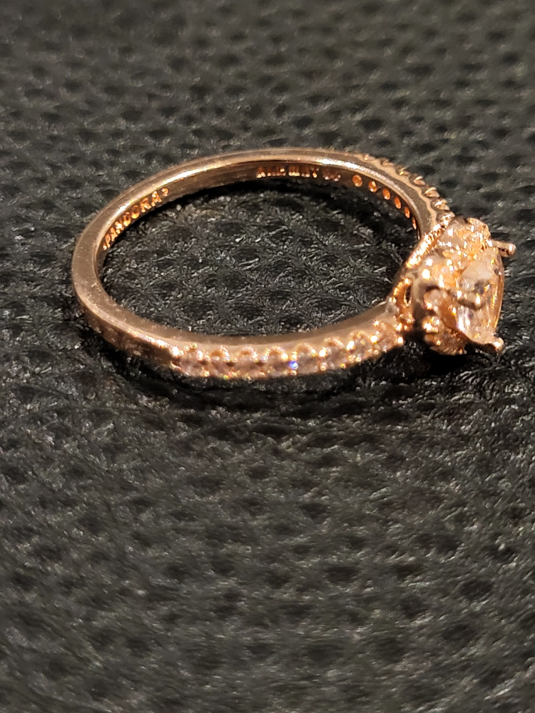 Sparkling Elevated Heart Ring image indicator(8)