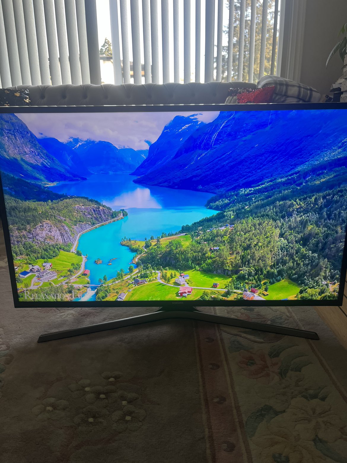 Samsung 40” Smart TV