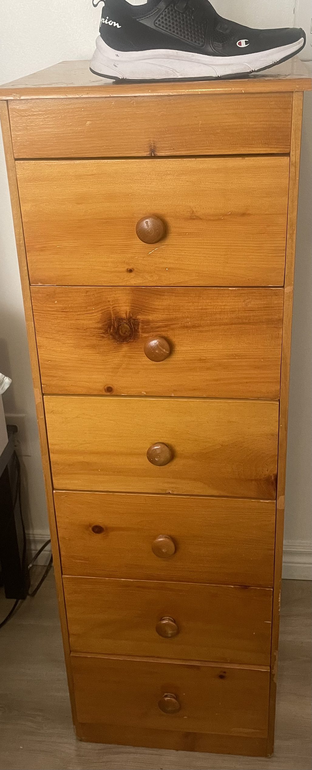 6 drawer wooden dresser thumbnail