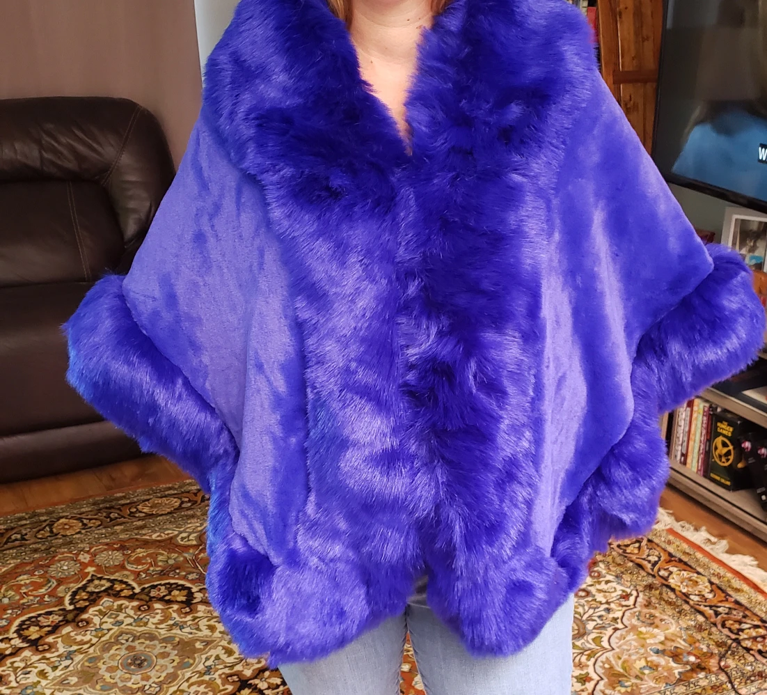 Shawl/Wrap Faux Fur Size S/M thumbnail
