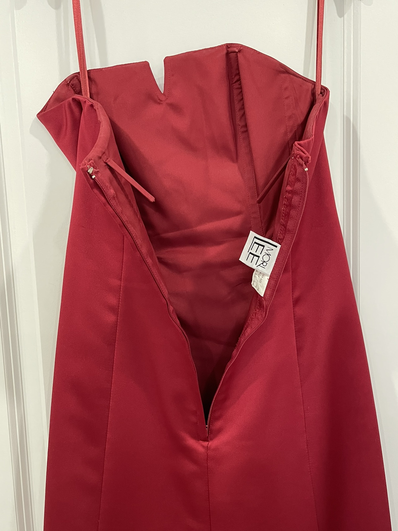 STRAPLESS CANDY APPLE RED image indicator(7)