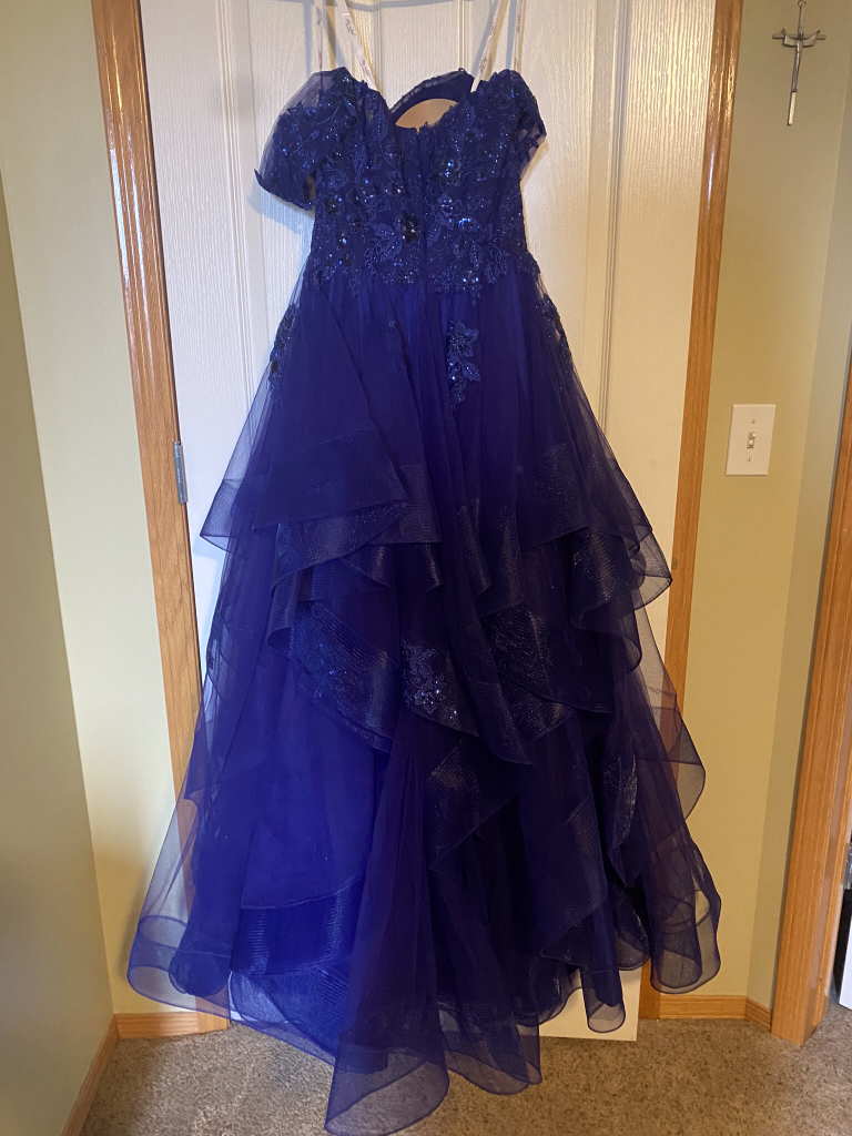 Graduation Dress, size 4 - photo 3