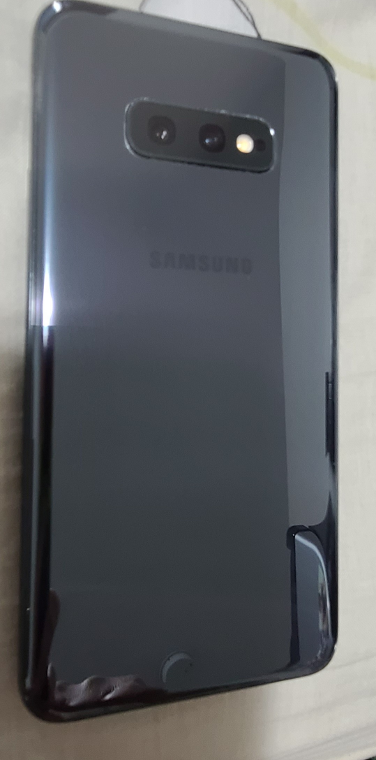 SAMSUNG GALAXY S10E - photo 2