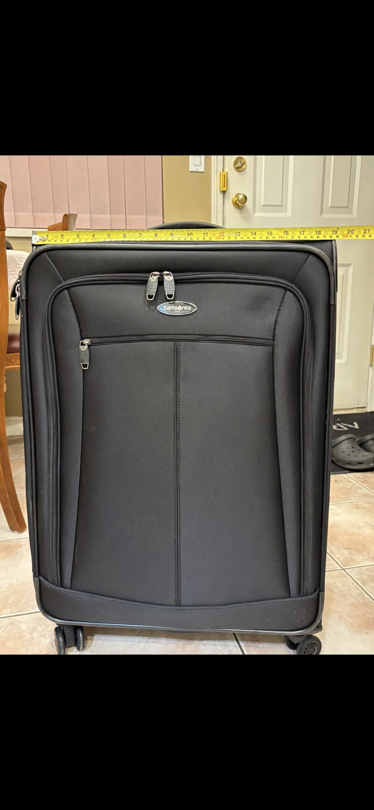 Check-in Luggage - photo 2