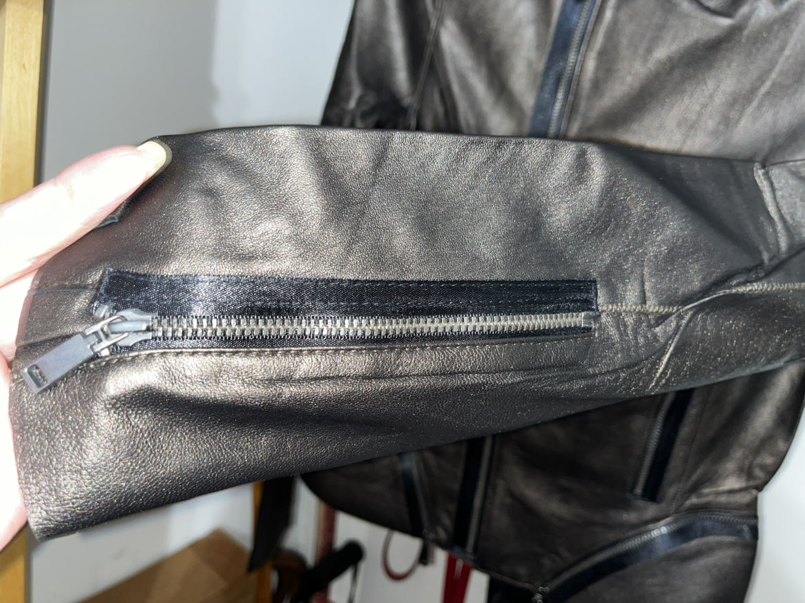 BNWT ELIE TAHARI woman’s leather jacket image indicator(5)