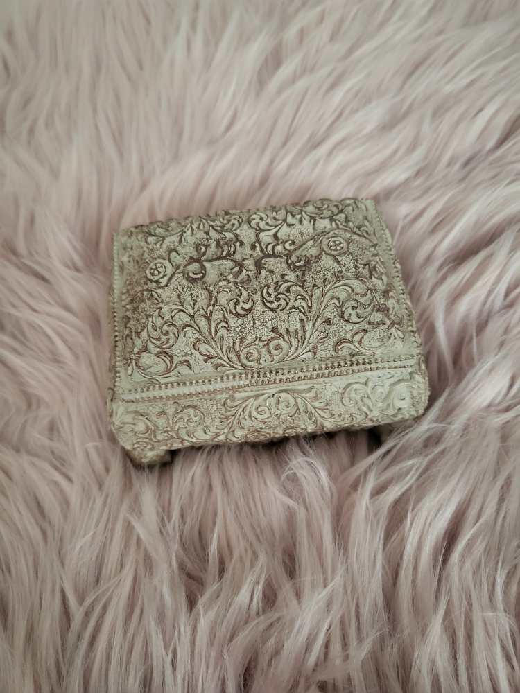 Jewelry box 🥕