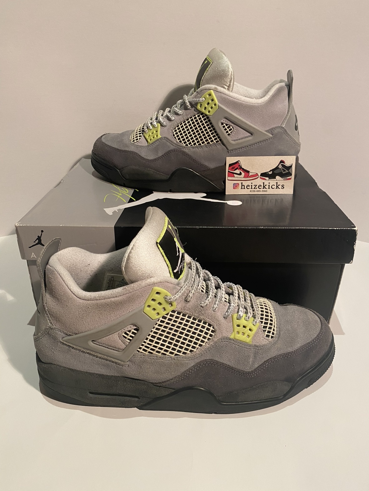 Jordan 4 SE Neon 95 image indicator(2)