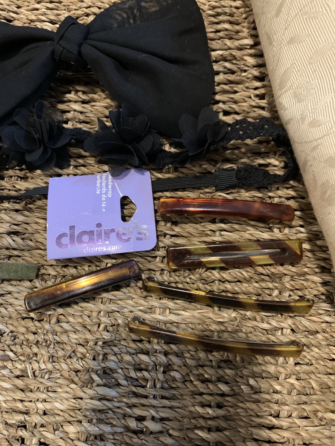 Hair clip bundle image indicator(2)