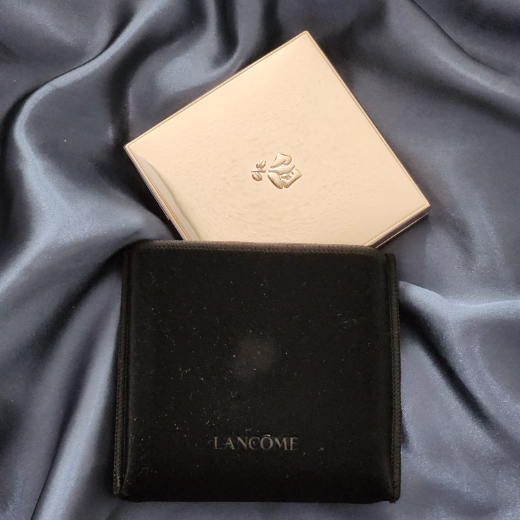 Lancome Absolue Cushion Compact SPF50/PA+++ (#130 IVOIRE-O) (1pc - photo 2