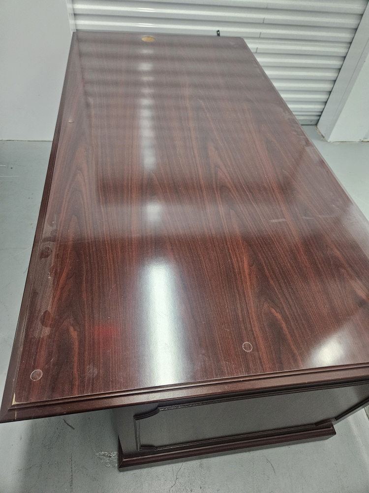 presidential office desk