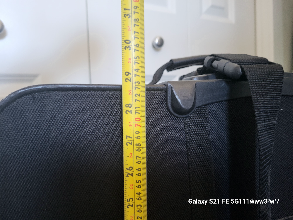 suitcase - photo 5