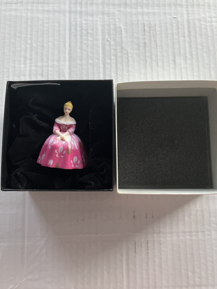 Royal Doulton Victoria Miniature Ladies Figurine 2003