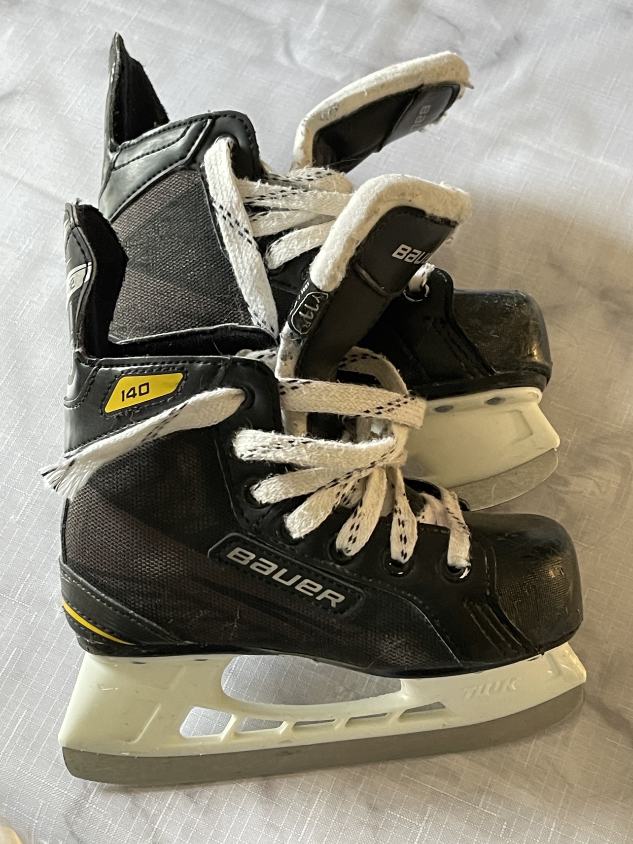 Bauer Kids Hockey Skates (pair) - size 11 R - photo 2