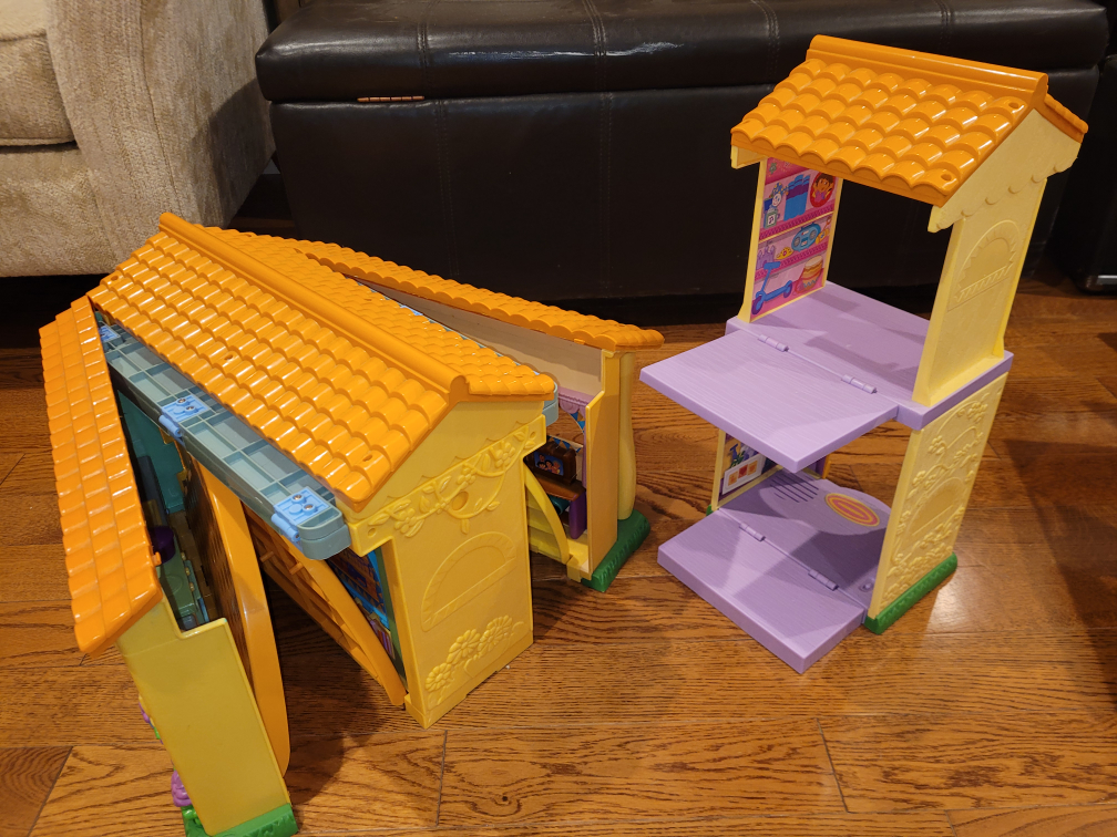 *MAKE AN OFFER* Mattel Collapsable 2 Piece Dora Dollhouse image indicator(8)