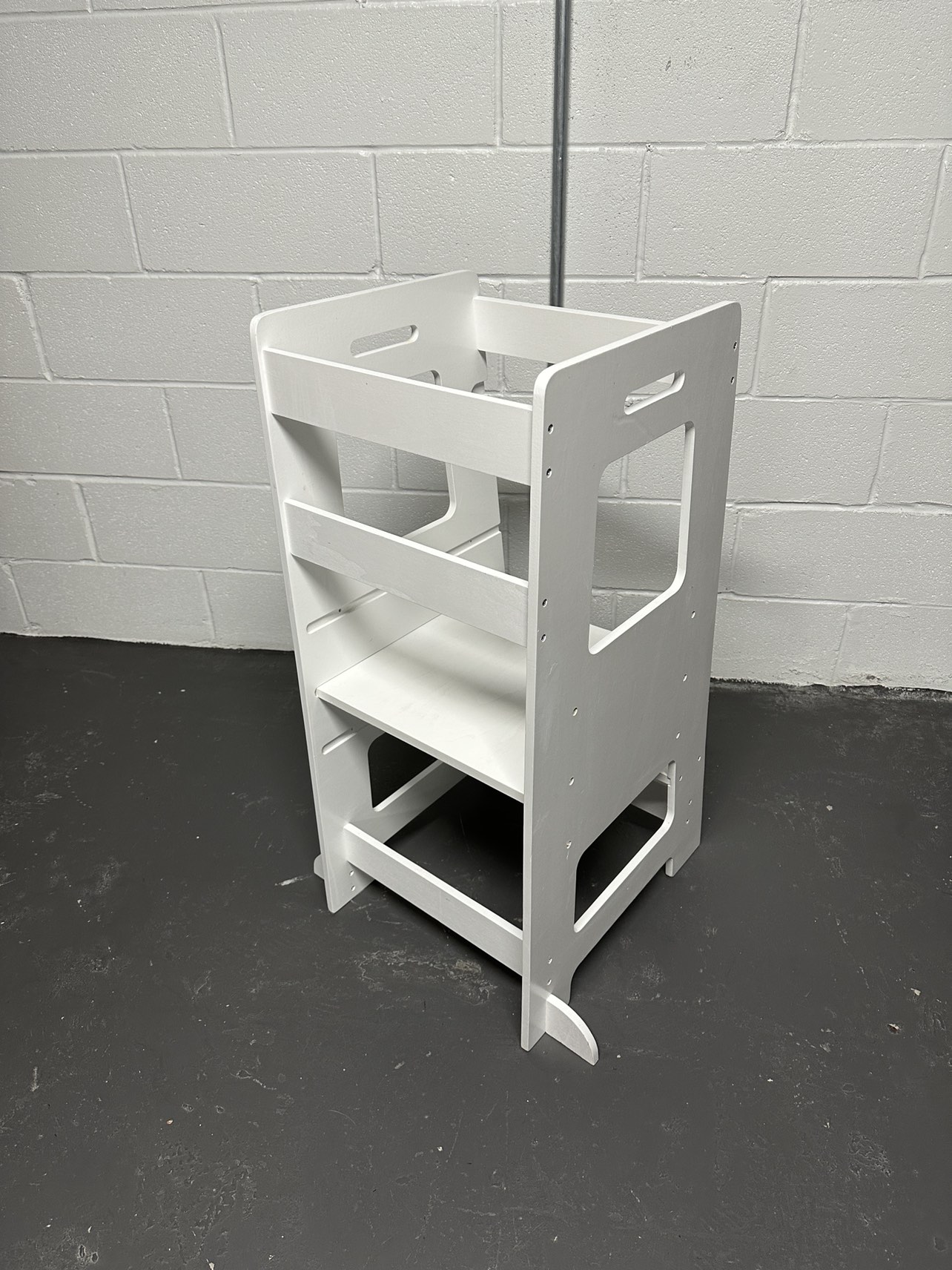 (moving sale) Toddler Kids Kitchen Step Stool Helper. image indicator(2)