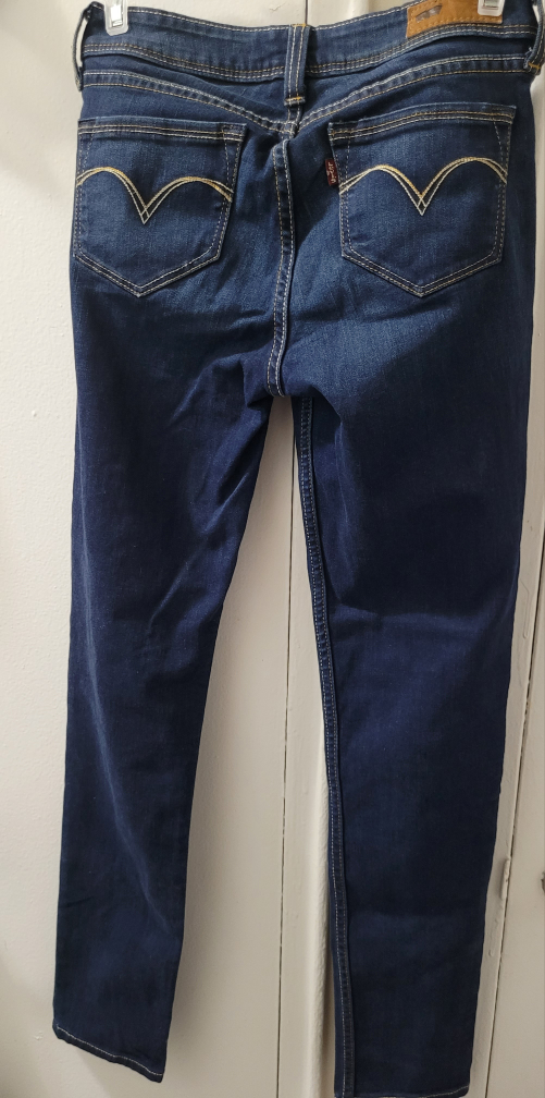 Levi's👖Bold Curve Low Rise image indicator(2)