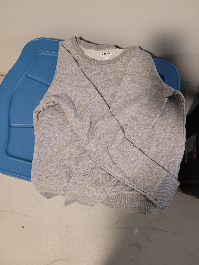 Sweater thumbnail