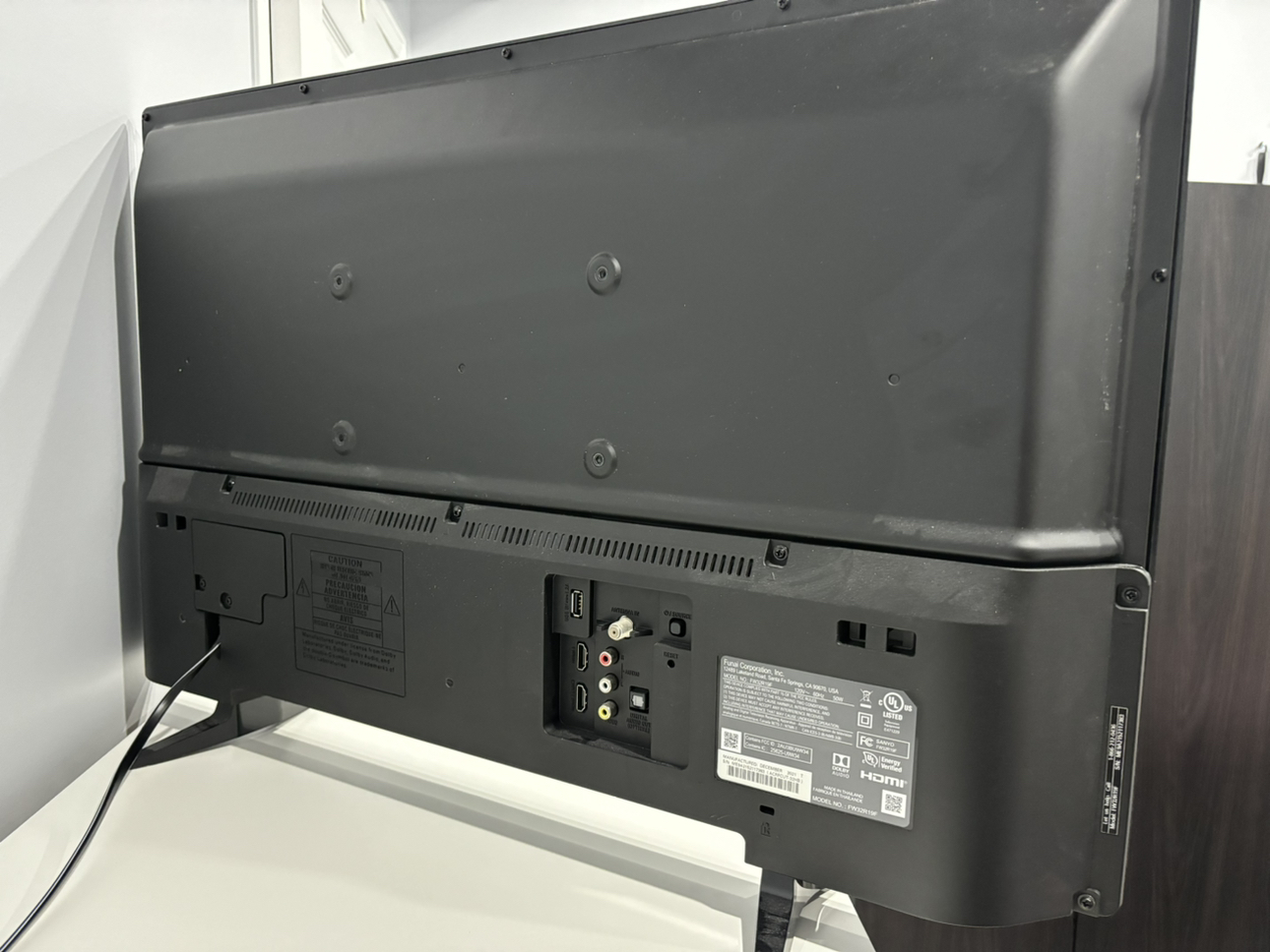 32 inch Sanyo smart TV. - photo 3