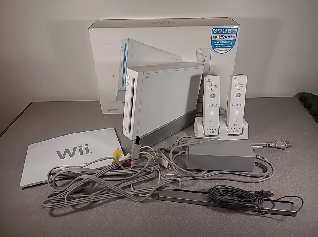White Nintendo Wii - Boxed No Wii Sports
