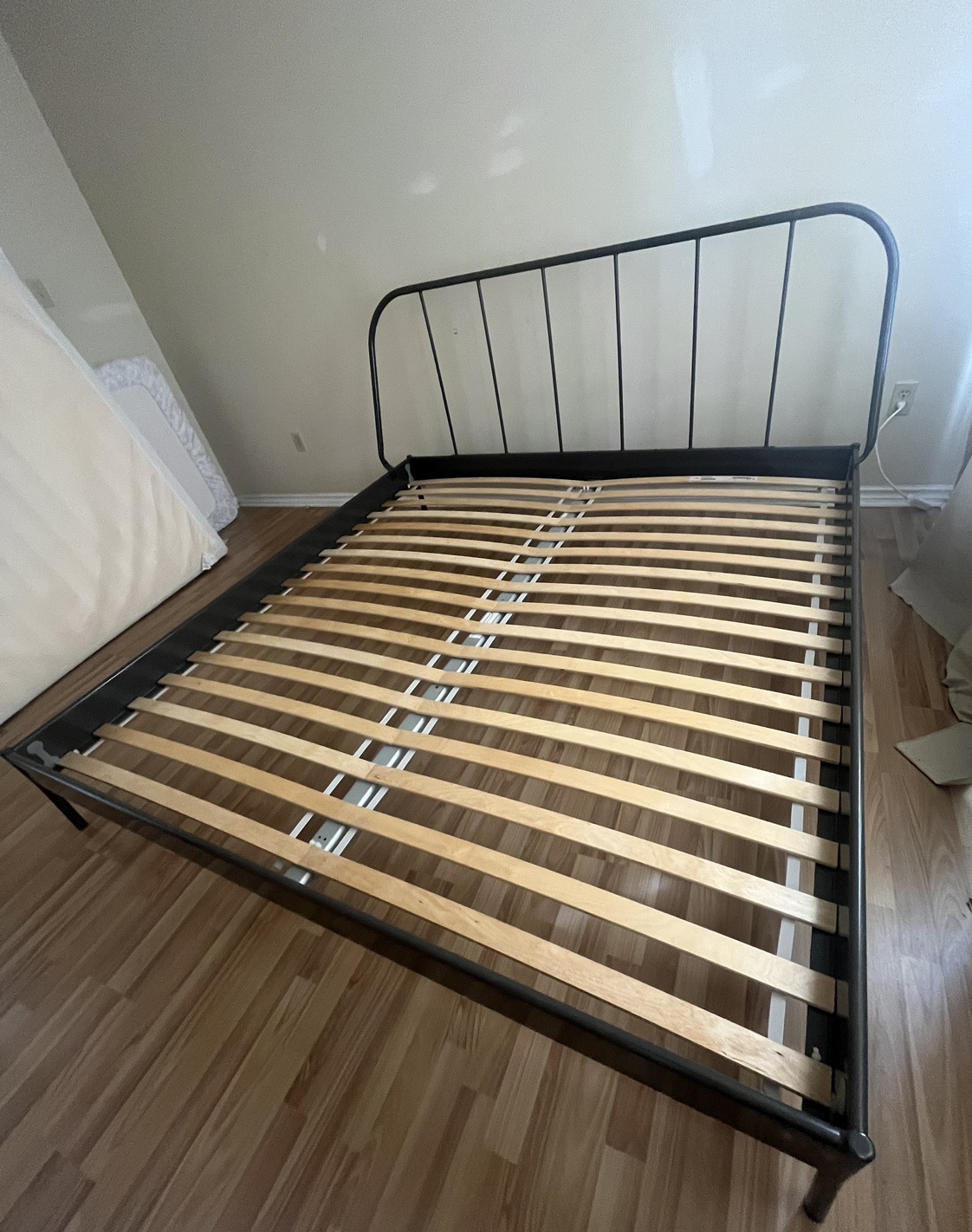 King Size Steel Bed - photo 4