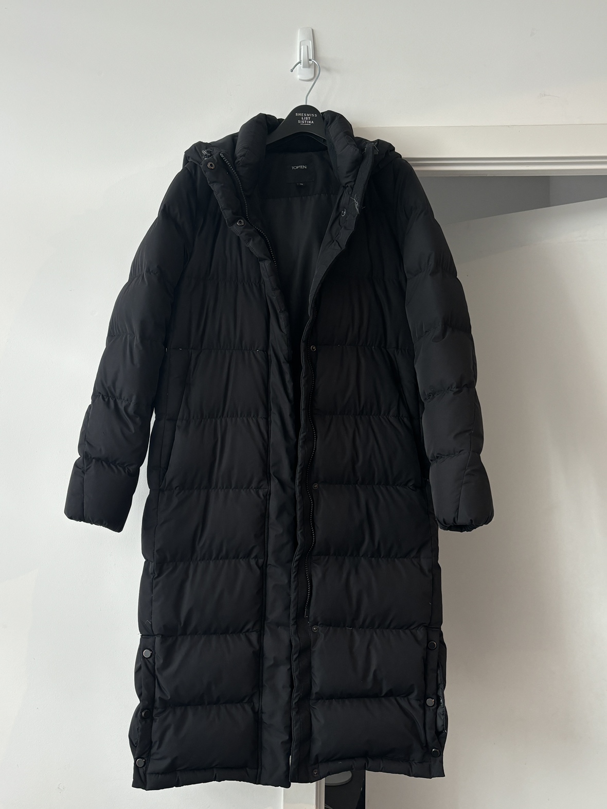 Black long puffer jacket from Korea
