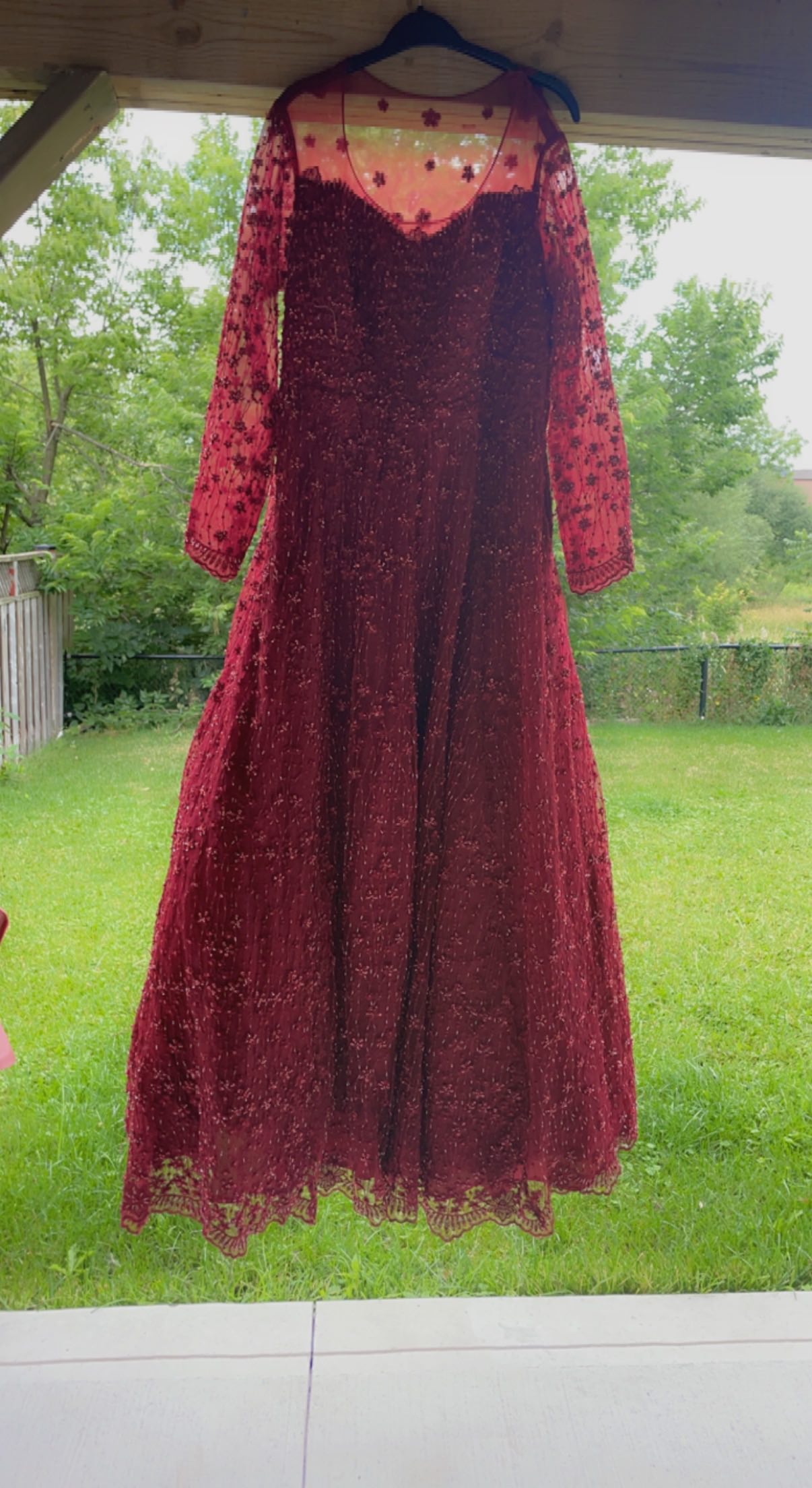 RED GOWN - photo 3