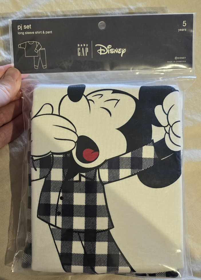 NEW GAP Disney gender neutral pajama set for 5 year old