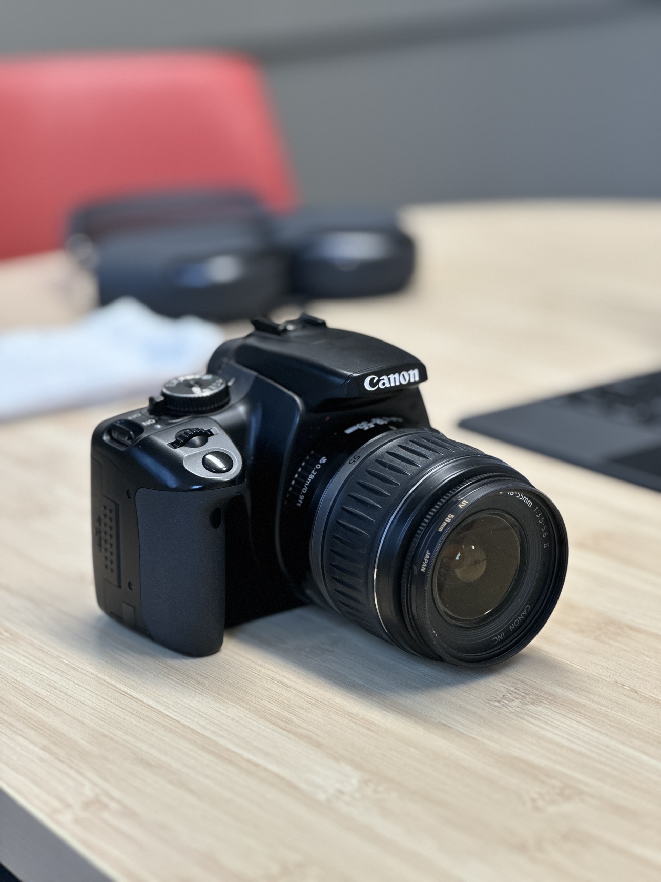 Canon Rebel XTi/ 400D DSLR with lens EF S18-55 mm