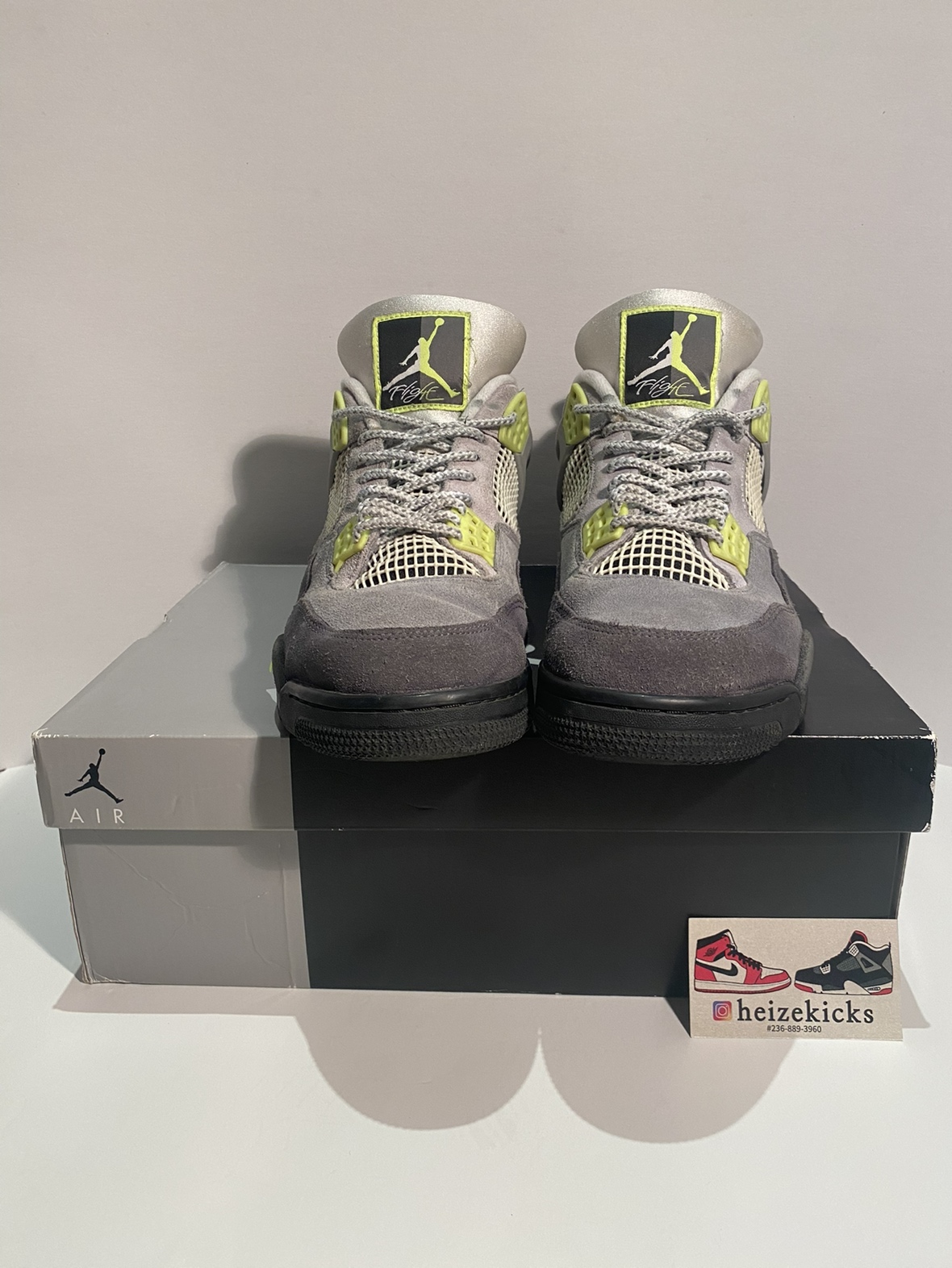 Jordan 4 SE Neon 95 image indicator(3)