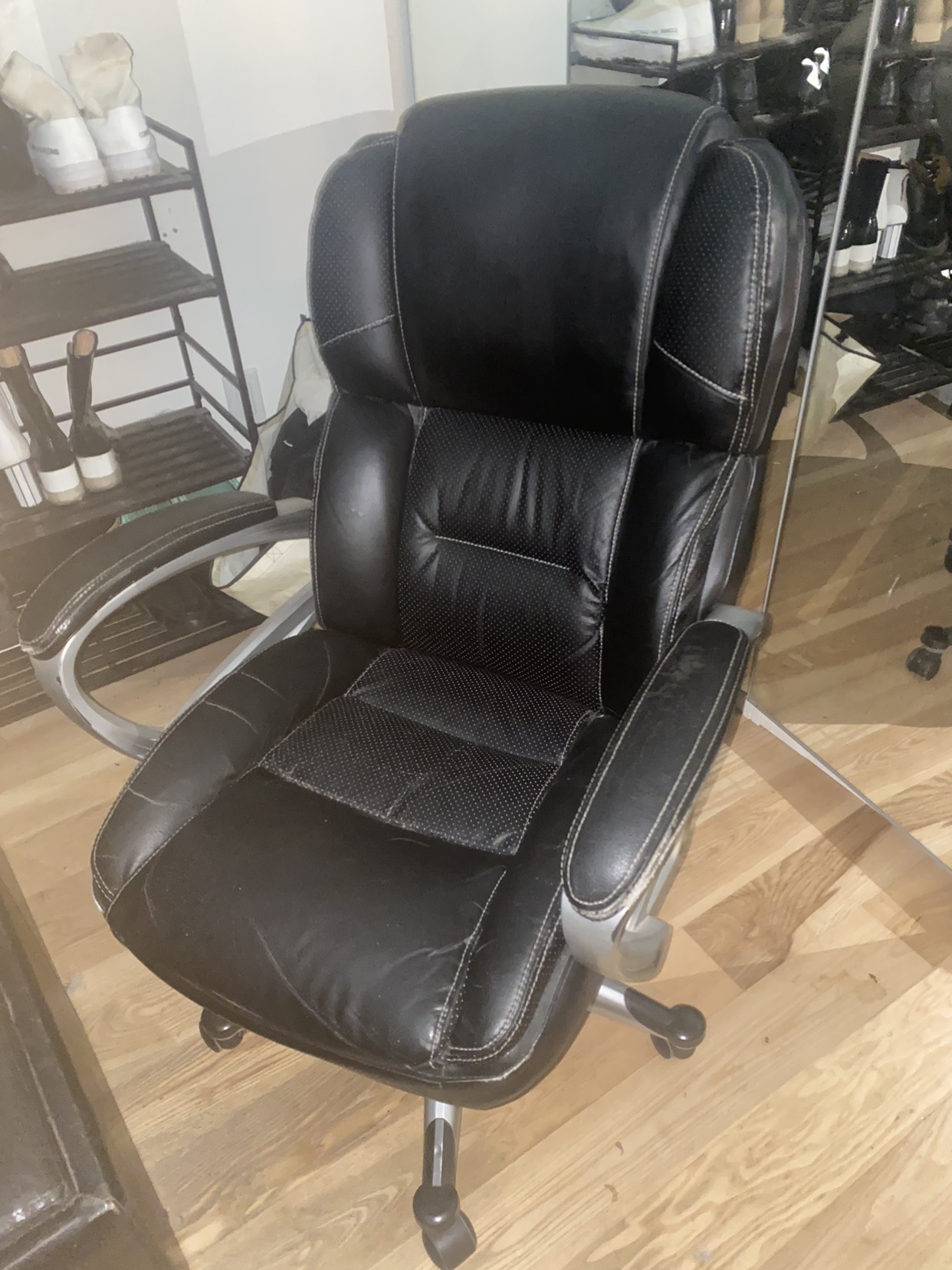 Leather chair with slight rips, extremely comfy thumbnail