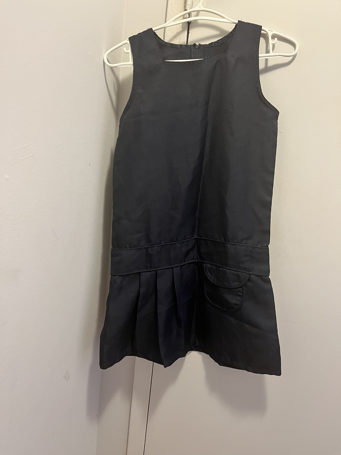 Navy blue dress image indicator(2)