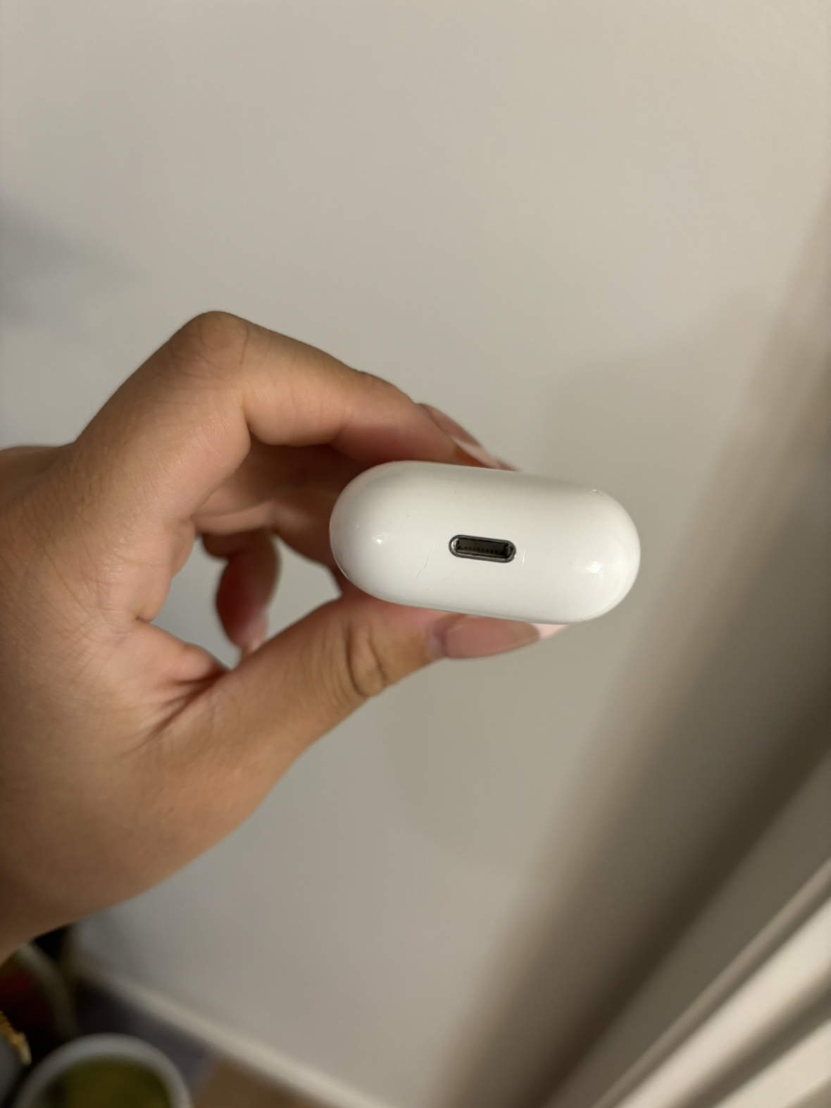AirPods Gen 1 or 2 (engraved name) - photo 3