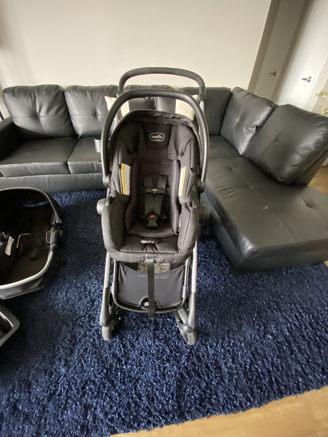 EVENFLO XPAND PIVOT TRAVEL SYSTEM - photo 2