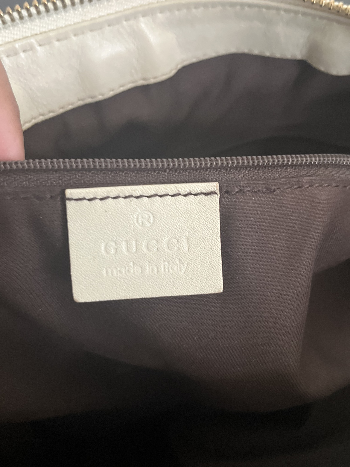 Authentic Gucci Sukey shoulder bag image indicator(7)