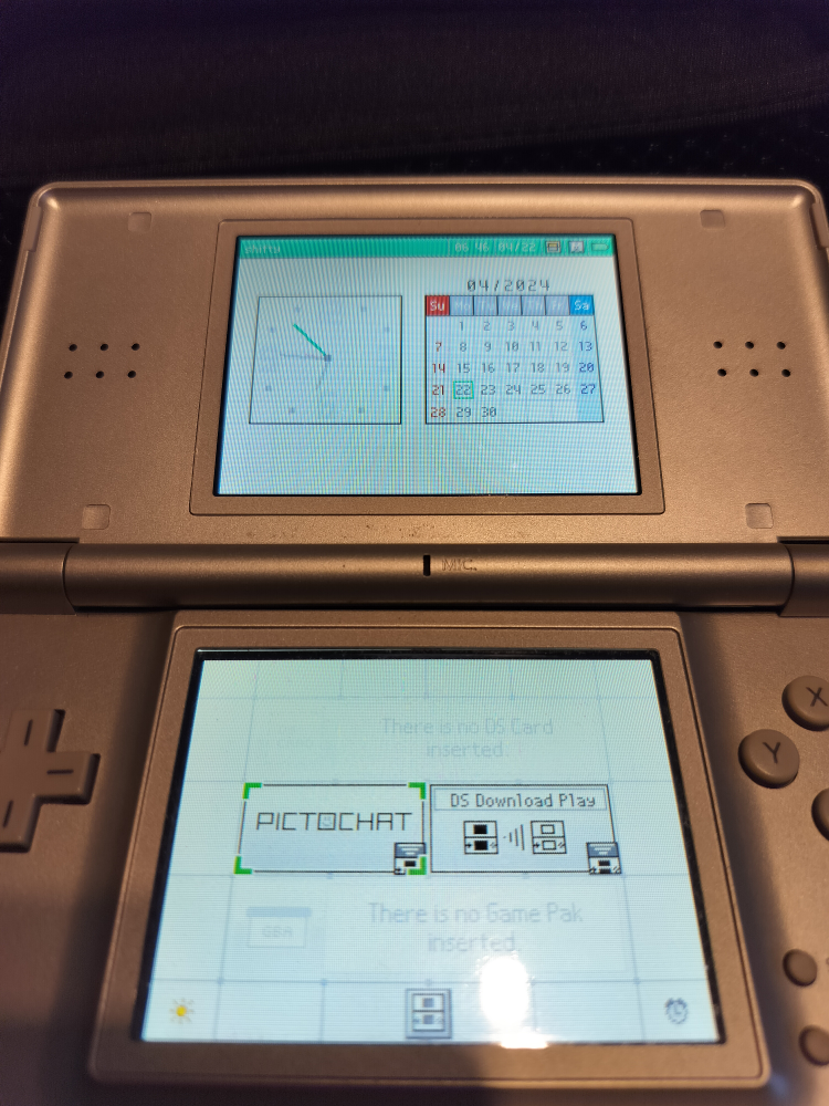 Nintendo DS legend of Zelda edition - photo 3