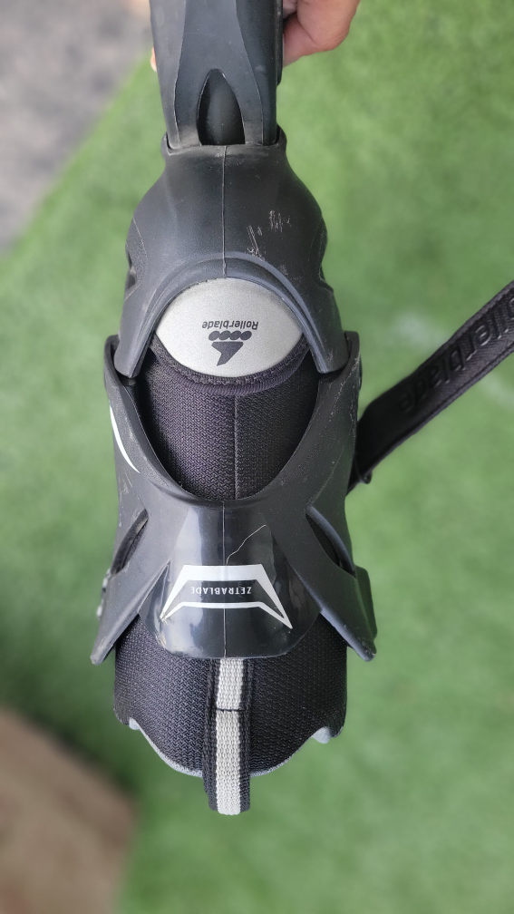 Size 10 Zetrablade inline skates - photo 2