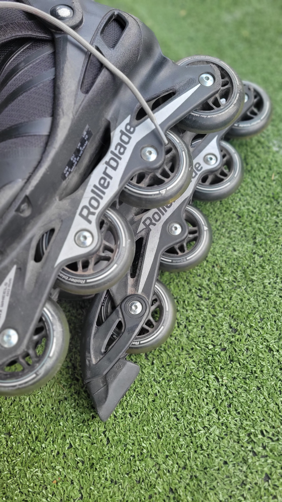 Size 10 Zetrablade inline skates - photo 3