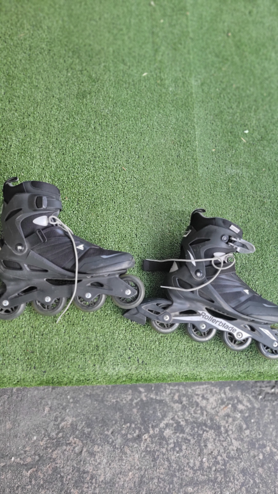 Size 10 Zetrablade inline skates - photo 4
