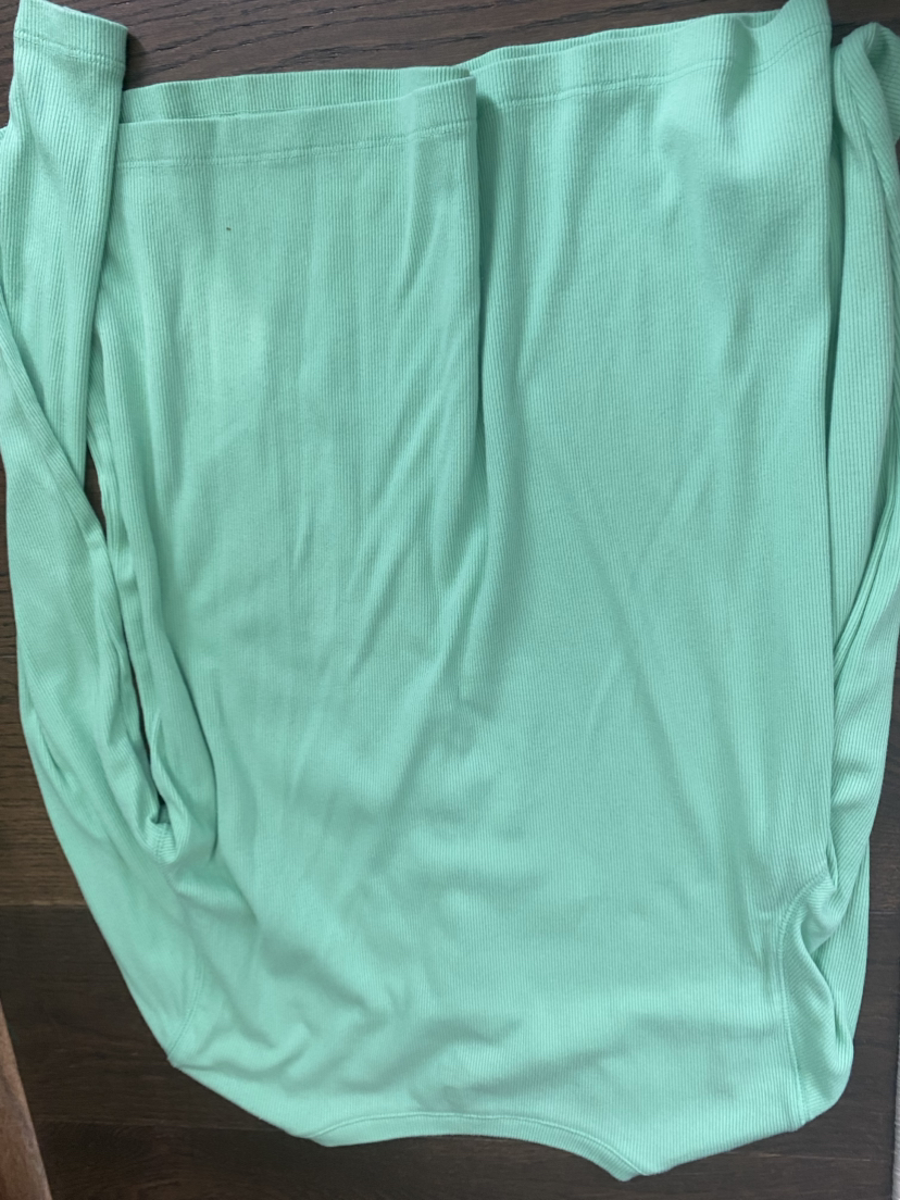 LIME GREEN GAP LONG SLEEVE SIZE MEDIUM image indicator(5)