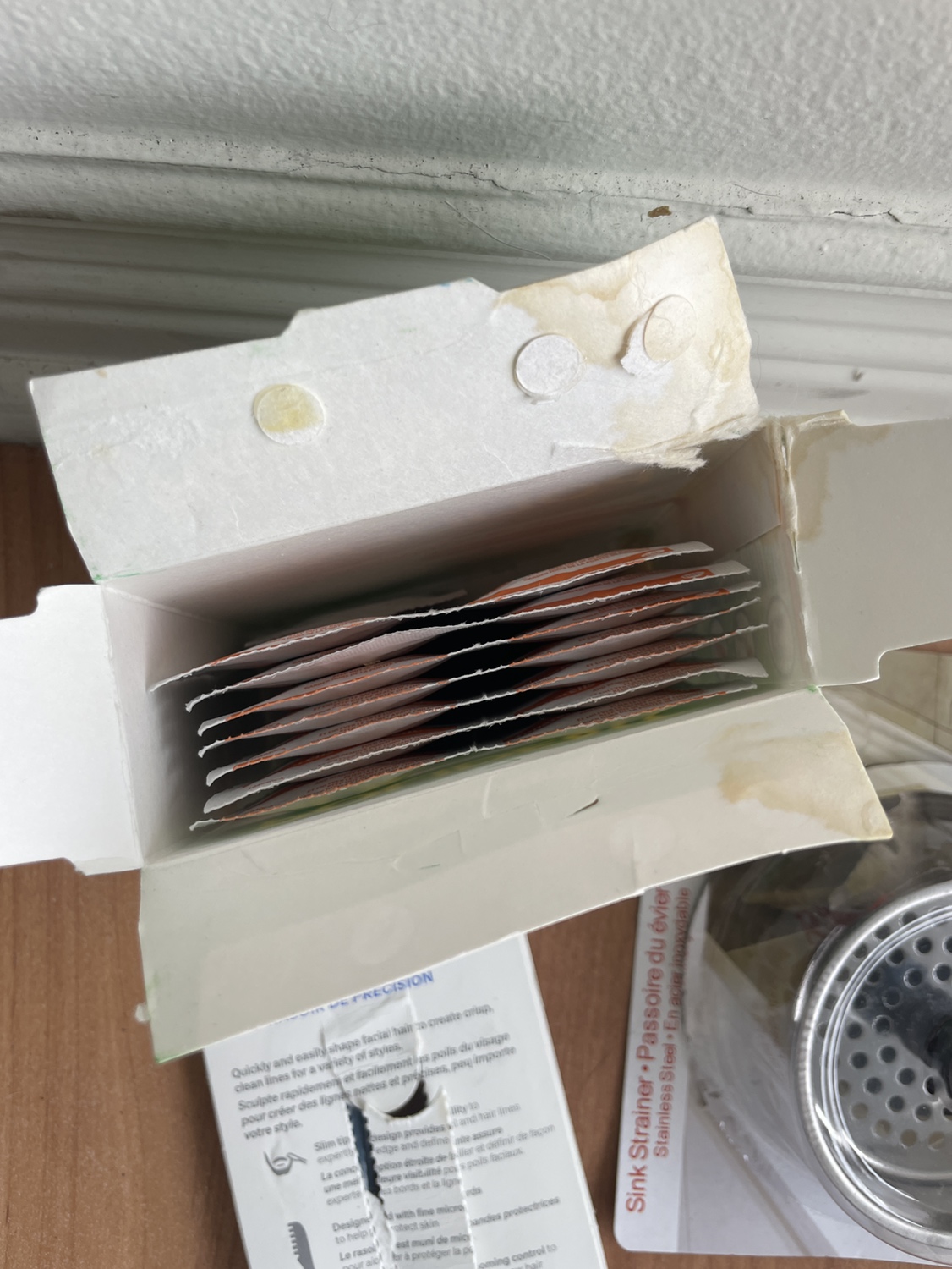 #freecycle polident, schick razors, sink plug image indicator(5)