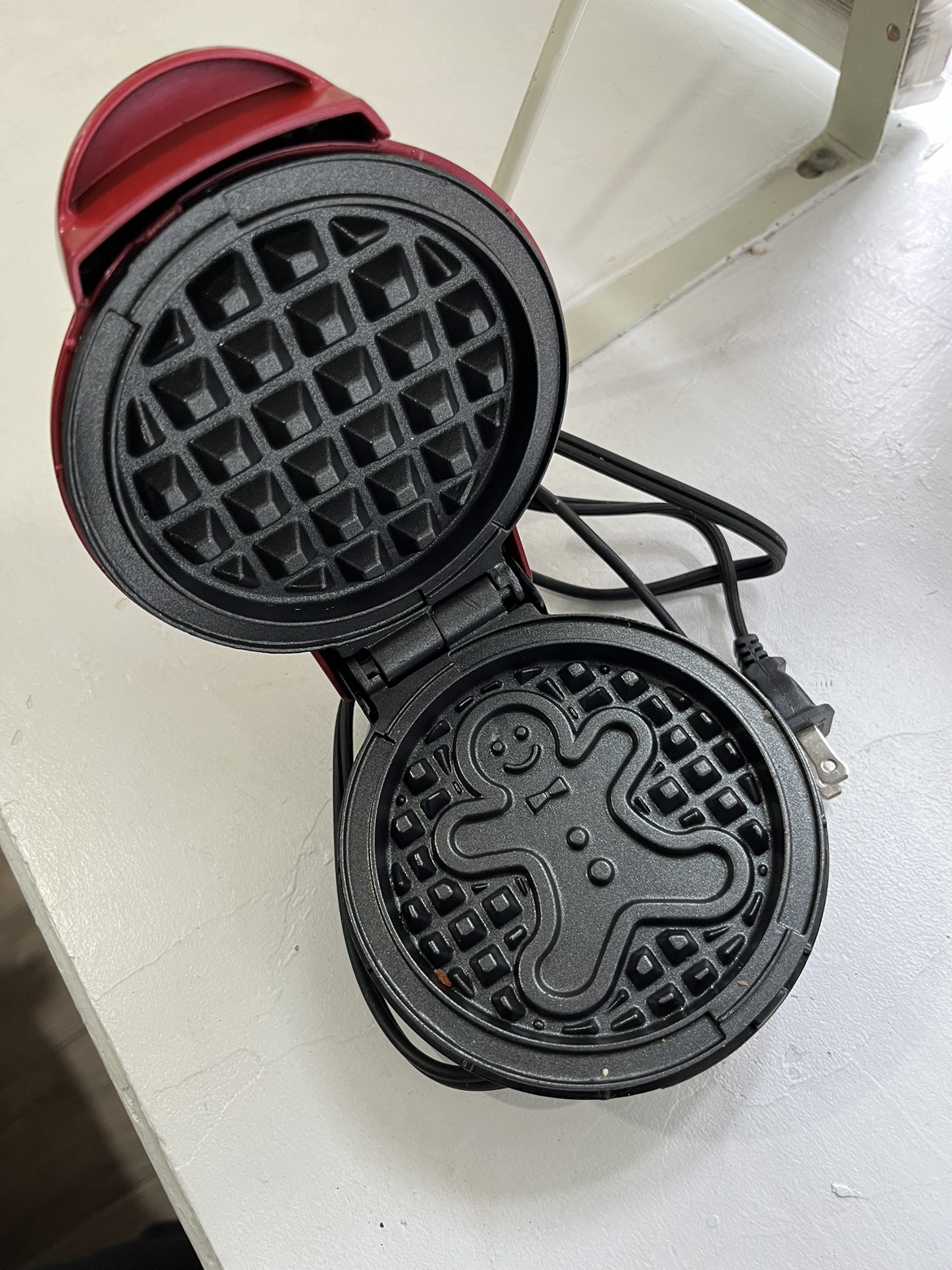 #freecycle Dash mini waffle maker