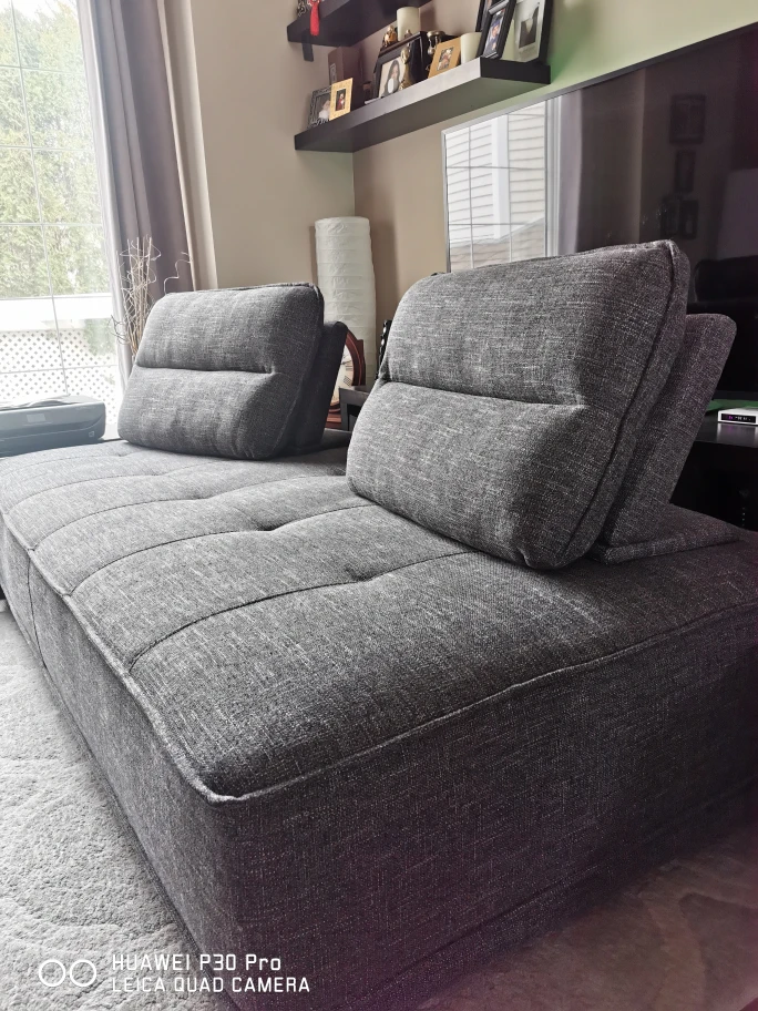 structube couch - photo 3