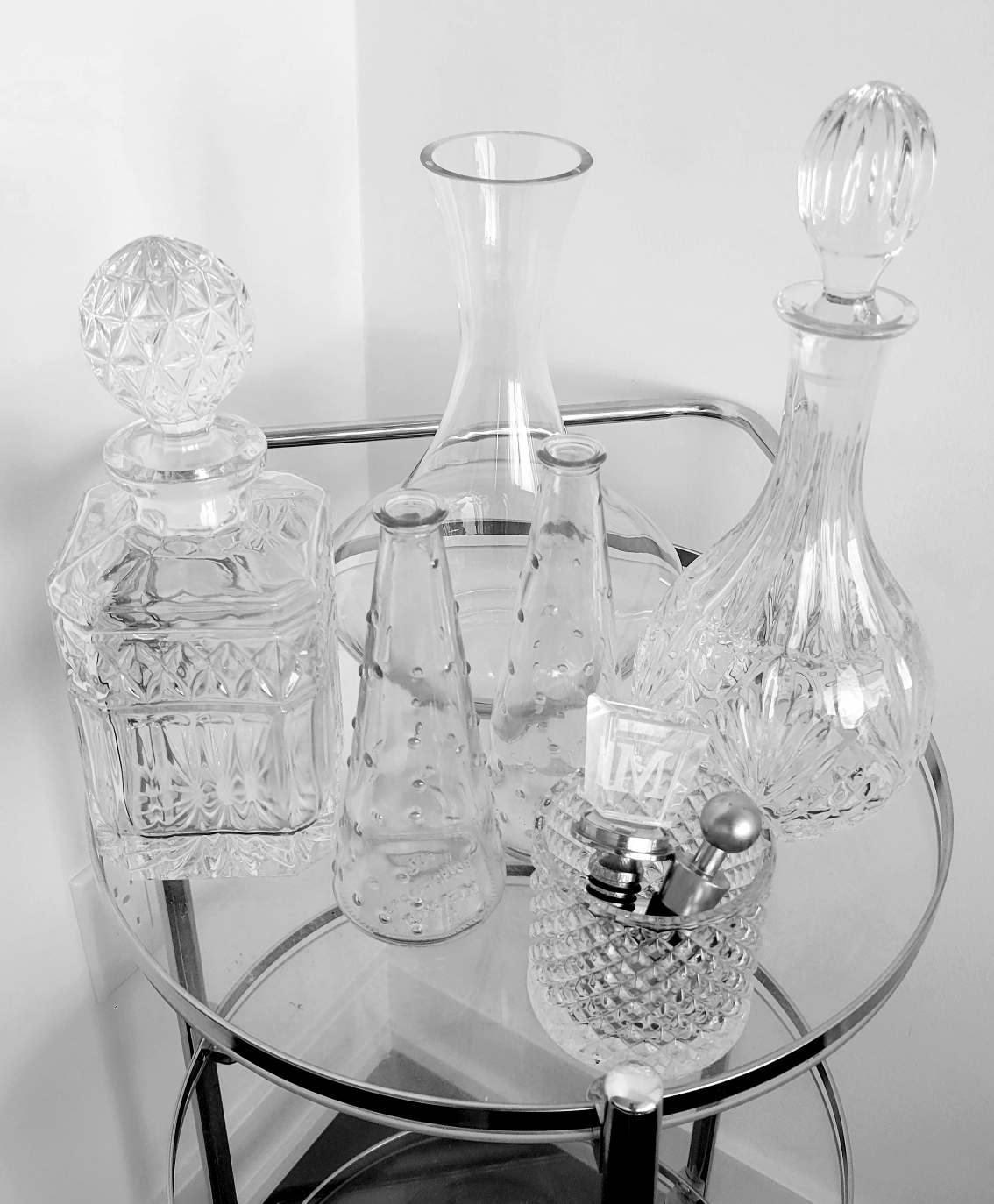 9pc Crystal Glassware Bar Set + Bar Stand image indicator(2)