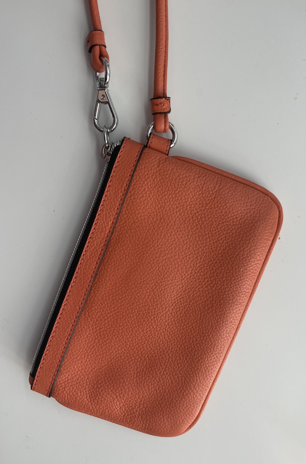 Calvin Klein wristlet - photo 2
