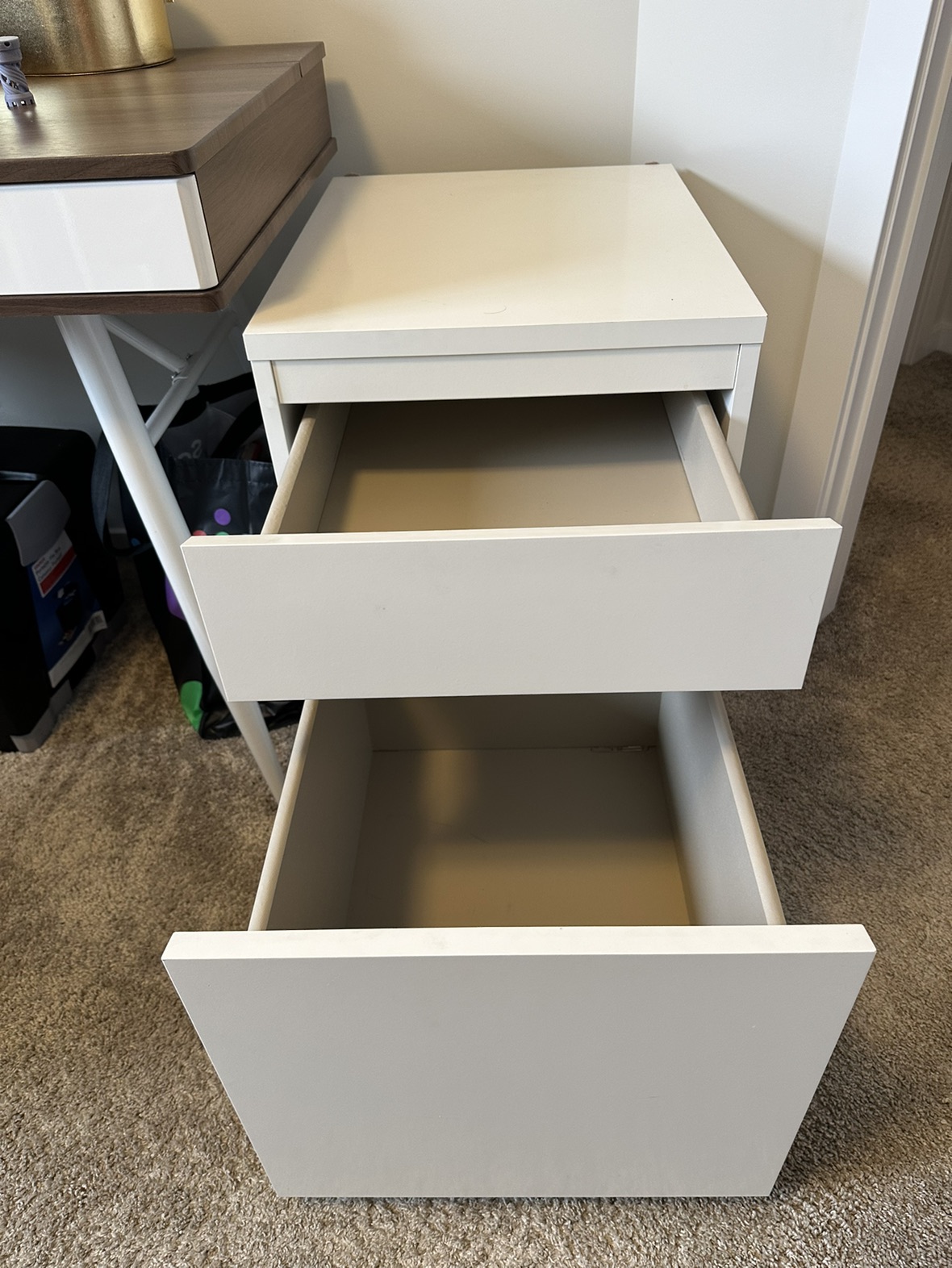 Drawer unit only $45 - photo 2