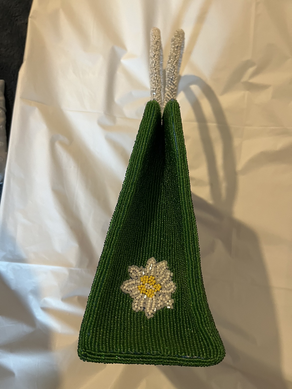 NWOT Hand Beaded Purse  perfect condition - photo 3