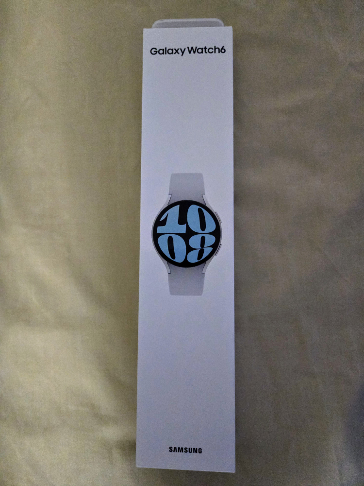 Samsung Galaxy Watch6 44mm - brand new Sealed in box thumbnail