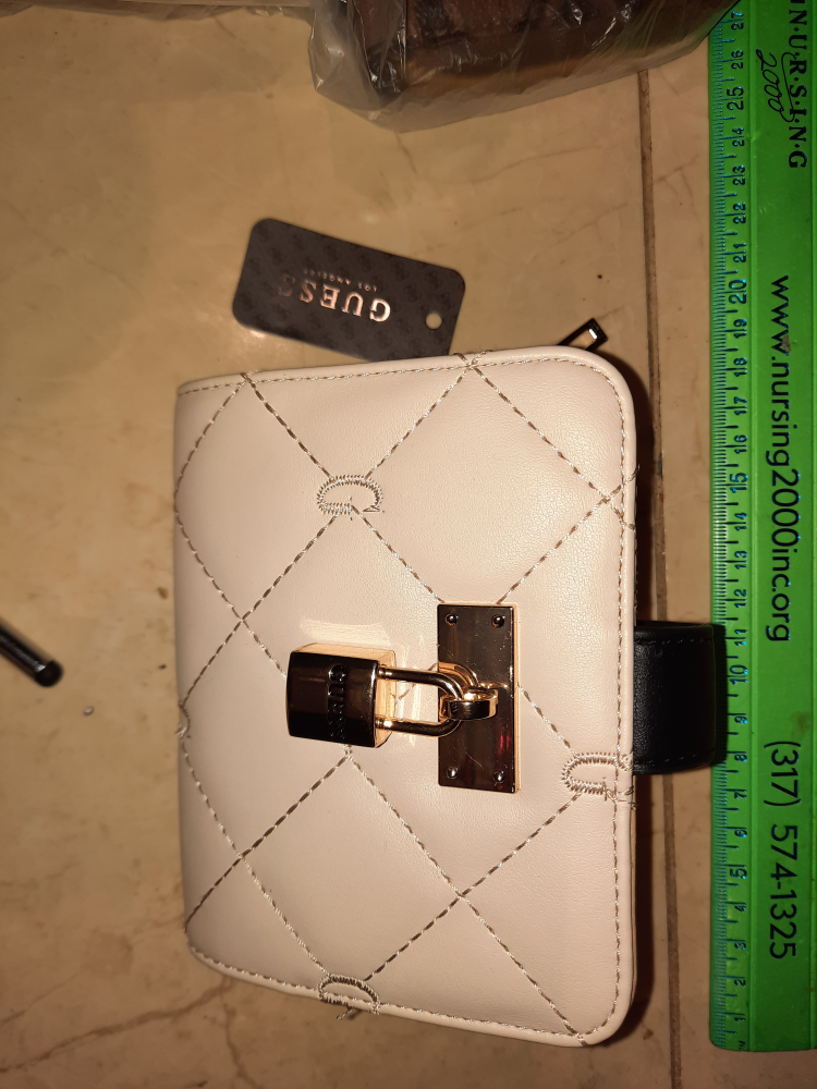 NWT AUTHENTIC GUESS WOMEN'S WALLET IVORY thumbnail